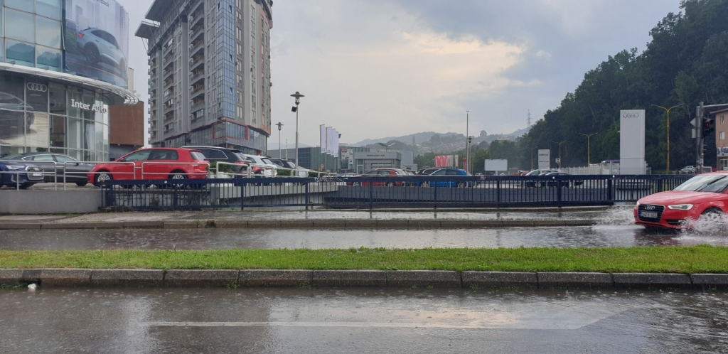 7f0d2ead1960f9bb095c73d839673c02