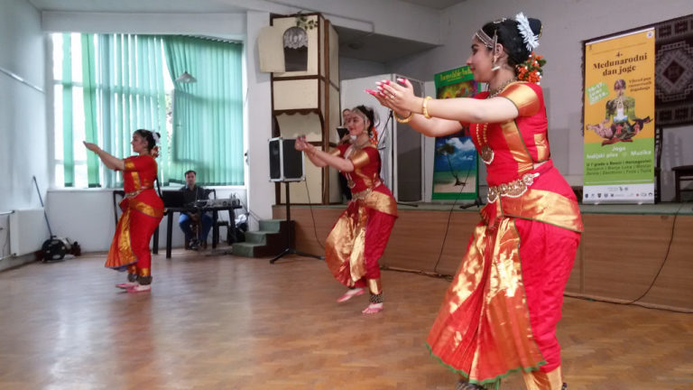 U Zenici obilježen 4. Međunarodni dan joge