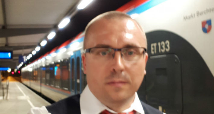 Bio direktor banke u BiH, a sada radi na željeznici u Njemačkoj