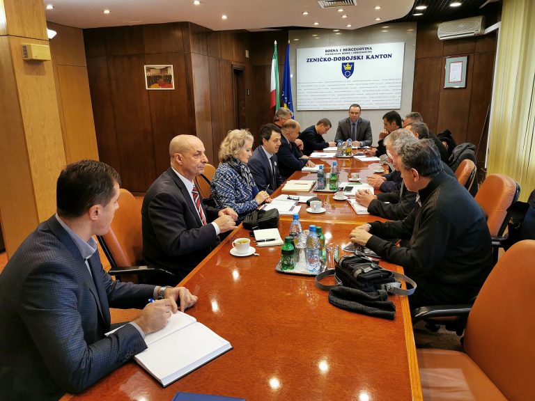 Sagledati mogućnosti povećanja izdvajanja za nabavku ortopedskih pomagala za RVI