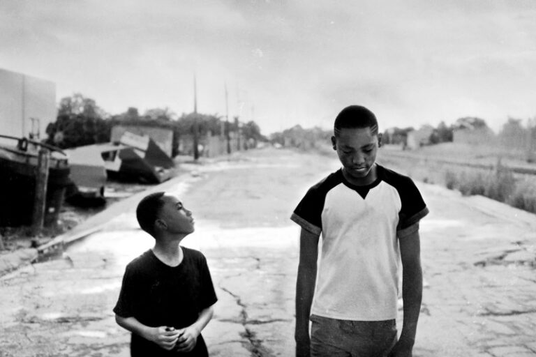 Suočavanje sa prošlošću: Da li je moguće u strašnim vremenima naći dobre ljude?