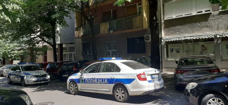 Aktivirao ručnu bombu i ubio se
