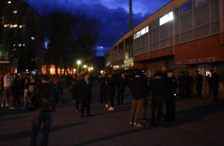 Šta se događa u Zenici: Autobus s igračima stigao na Bilino polje