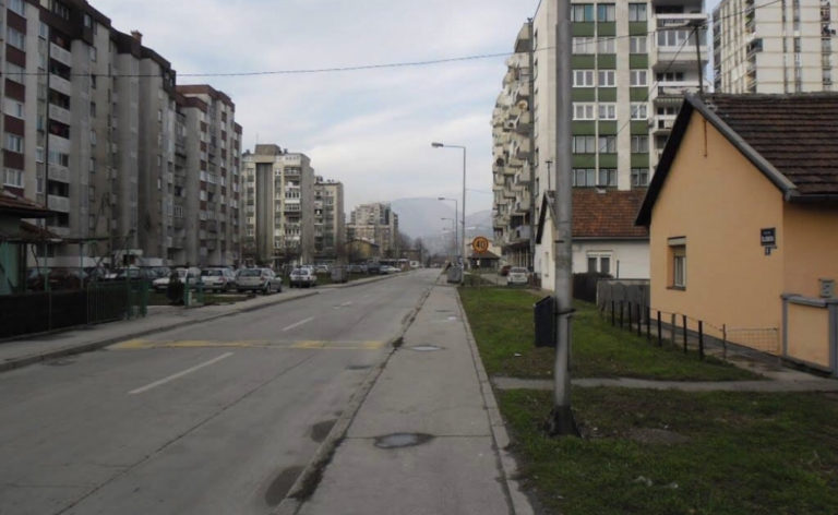 Drama u Zenici: Pukla sajla od lifta, tročlana porodica propala sa 16. sprata zgrade