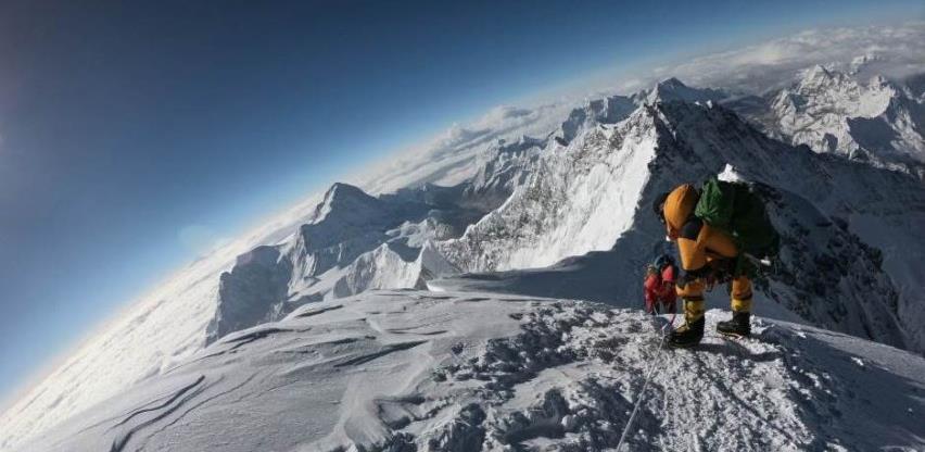 8f3bfaa5 ba76 4b80 bcbc c66941e631f7mount everestplastika