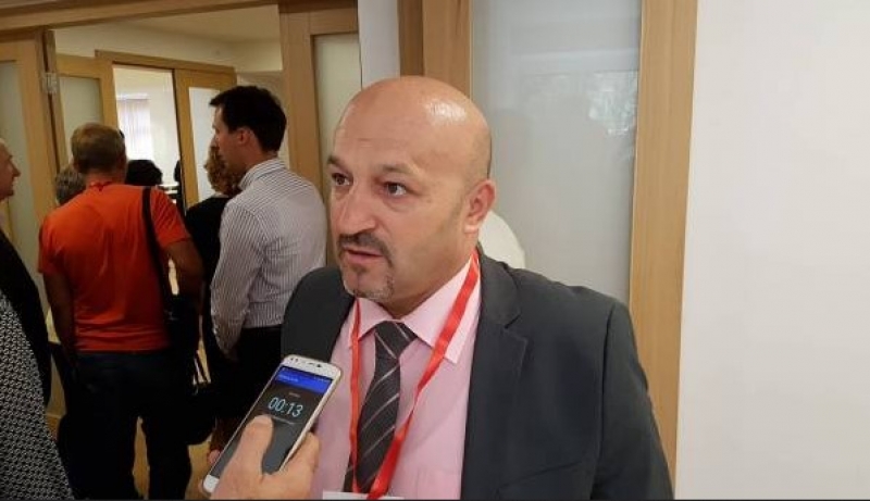 9a03004a3805d54811e1c82578969968