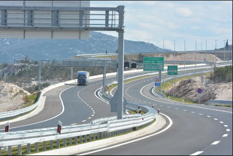 9f4530bbc4623f4bd8e819084c3aa6b6