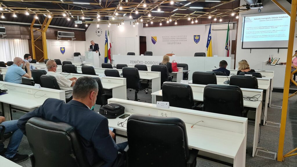 A0E22646 8AD7 42B3 B871 D3FB0660B3CC