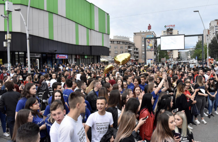 ZENICA: Stotine maturanata proslavilo završetak srednjoškolskog obrazovanja