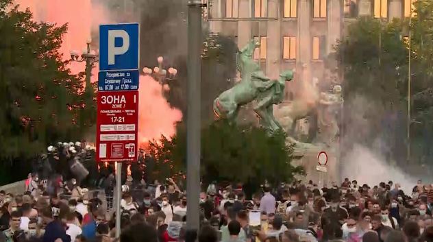 A7FCCC67 0033 4416 BDBF C9F67B8A3EBF