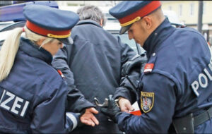 B0DF448D 20FD 4D7F 945C 08607887A9B2