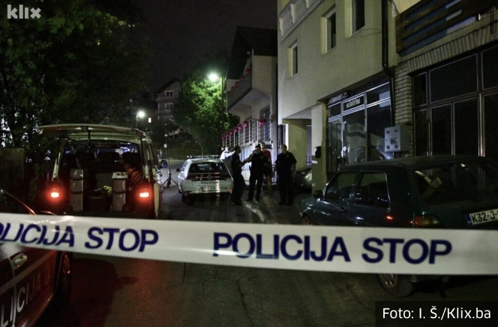 B97EC0A2 ED0F 4294 805C 83933E72D25D