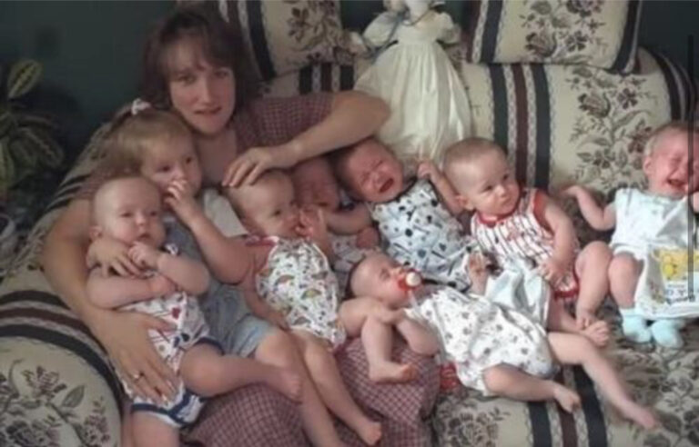 LJEKAR INSISTIRAO DA ABORTIRA 4 DJETETA: Rekla je ne i sada cijeli svijet gleda u njih u čudu