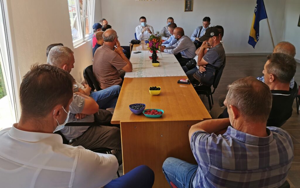 C62D355C 5D99 4D75 9E23 6D8B69B9B6D6