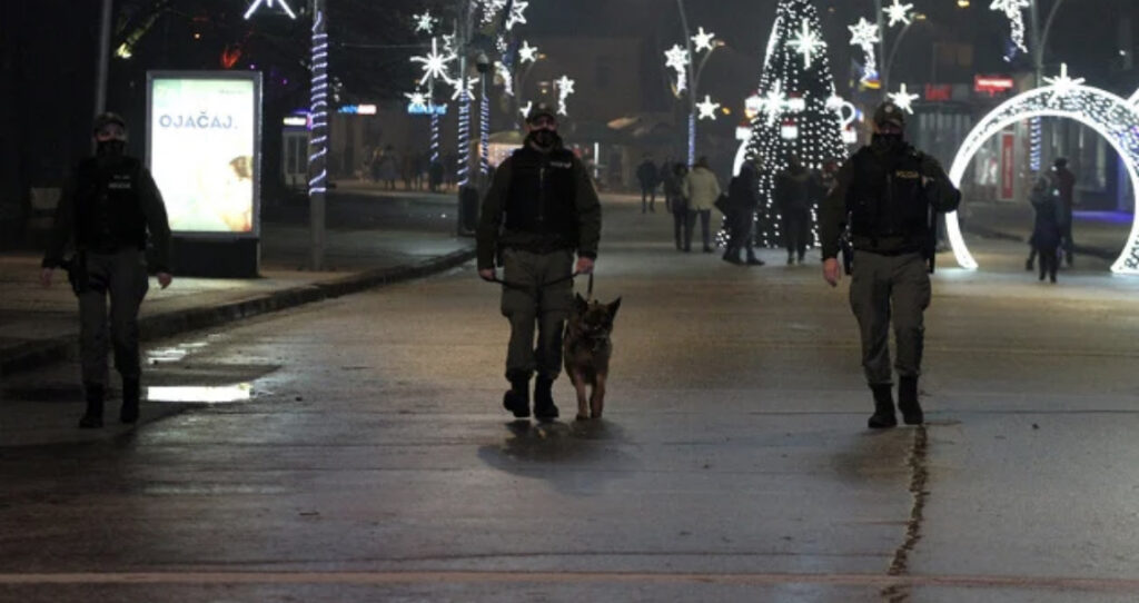 D2DF385F 522E 4FA5 B3CC 9717A7F40A2A