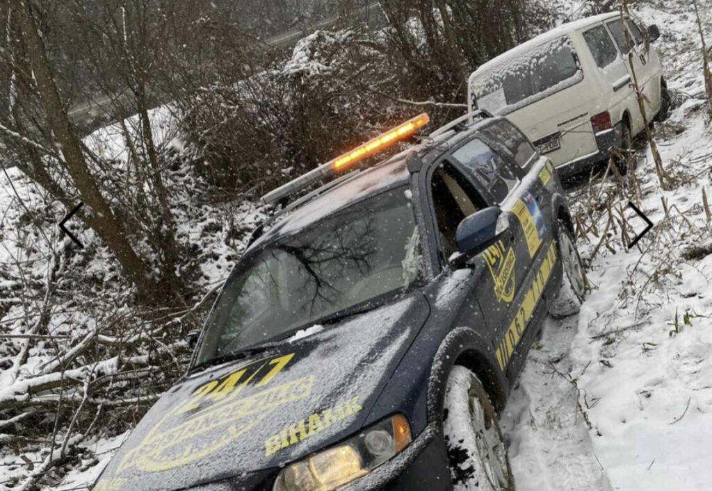 D4E7B038 54FE 47BE 8929 83D8B2AF5AD1