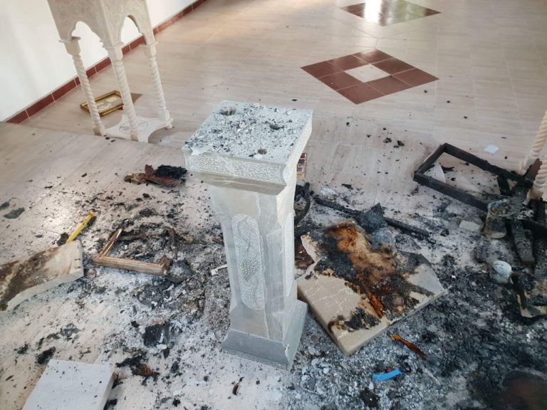 VISOKO: Zapaljena unutrašnjost crkve, reagirao i federalni ministar