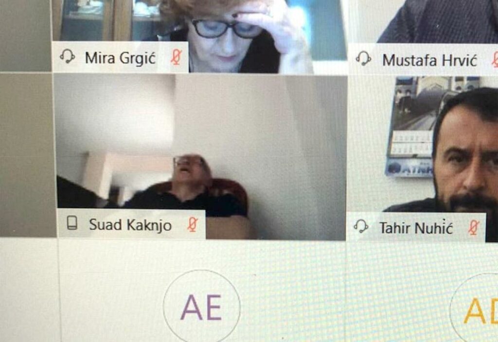 DD715CBE 3509 4AA8 B354 DD3A91C54D34