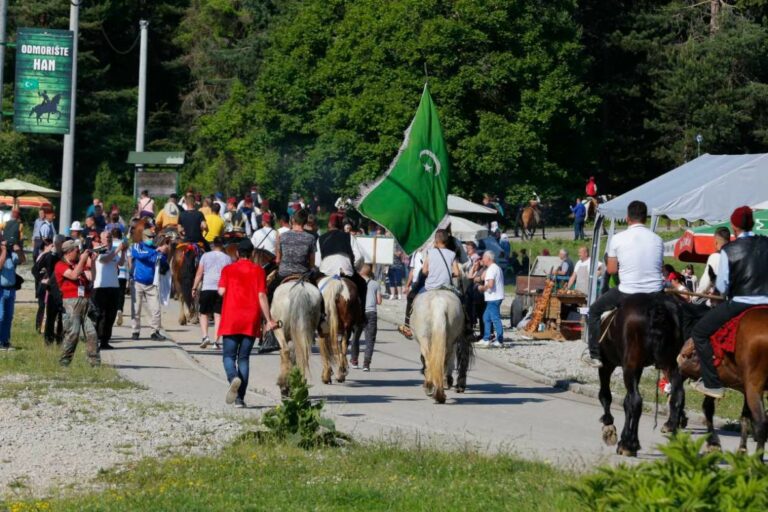 Dani Ajvatovice: BiH je komotna i velika zemlja, komotna za sve koji u njoj žive (FOTO)