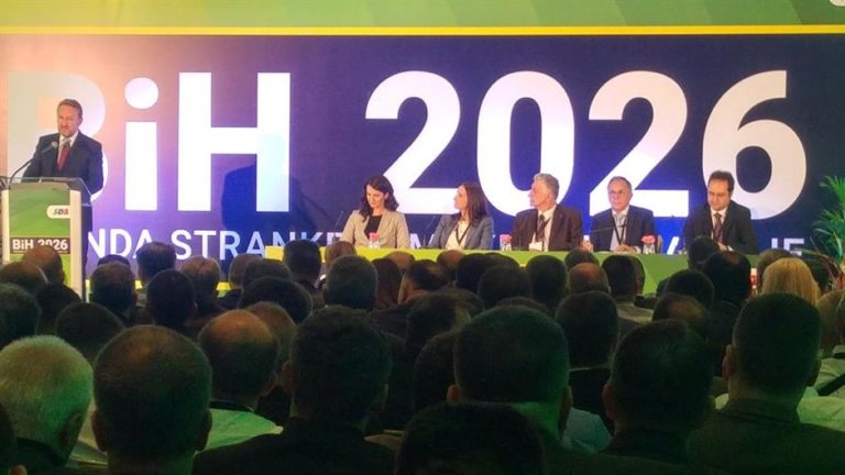 Izetbegović: Platu podići na 1.400 KM, broj zaposlenih da se popne do milion