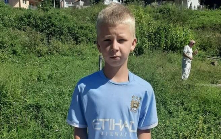 Pronašli smo uplakanog dječaka s fotografije koja je rastužila regiju