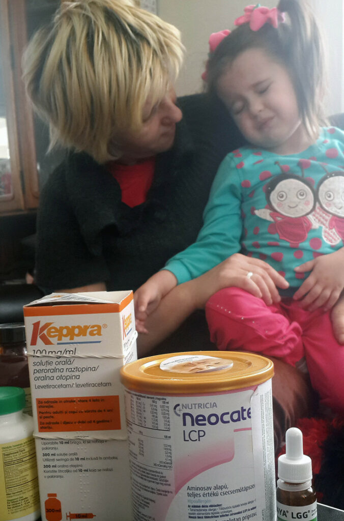 EE2700F8 A15A 4AFA 8AAB FD4CA7D20D48