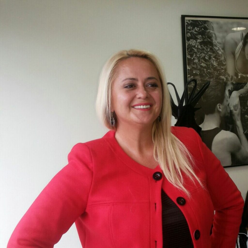 Edina Saric profesorica