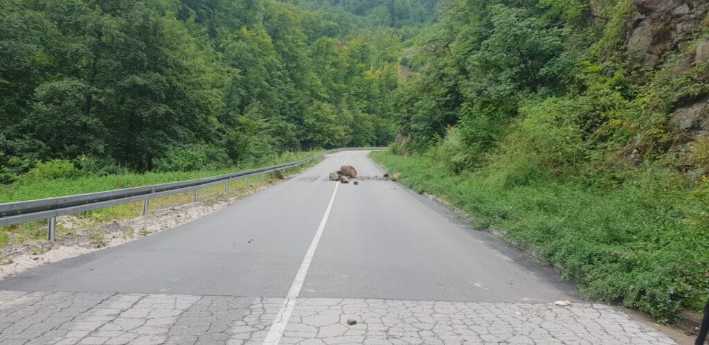 FBA95932 8EE7 438D 9ABA B38ECF688C6D