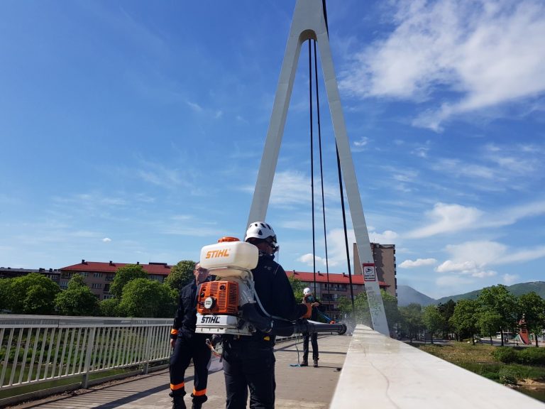 Izvršena dezinfekcija mostova u Zenici