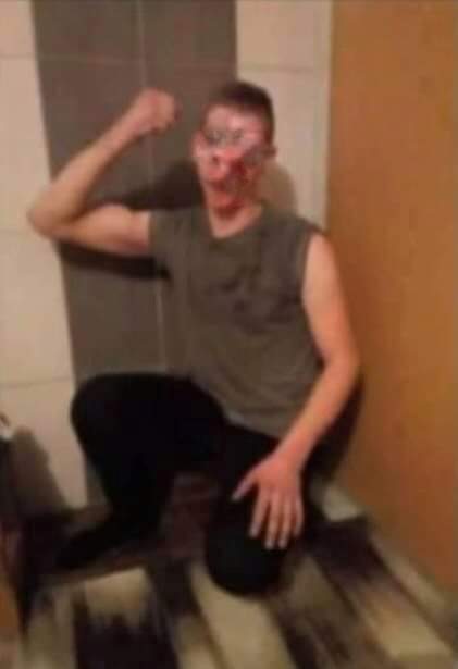 FE3C98DC 390A 476B B468 DA7E28E316AC