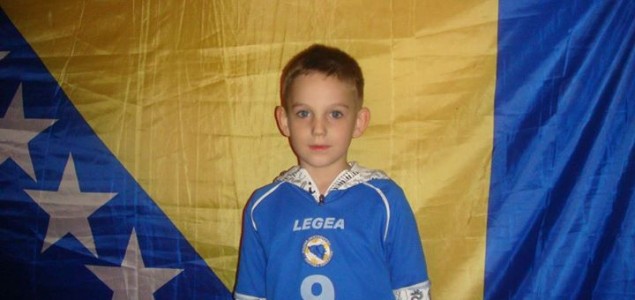 ZENICA Harun Mujkić je danas trebao napuniti 15 godina: Za tragičnu smrt u školi nikada niko nije odgovarao