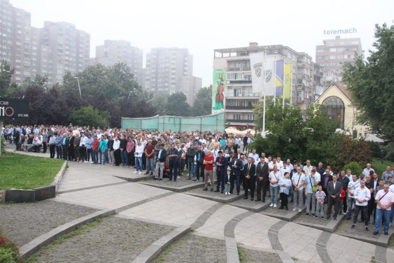 ZENICA: Centralna svečanost u Sultan Ahmedovoj džamiji, brojni sadržaji povodom Kurban-bajrama