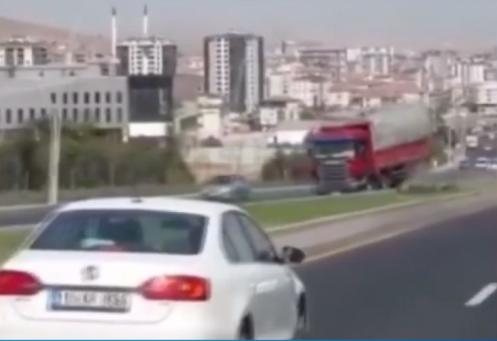 Kad kamionu otkazu kocnice 696x478 1