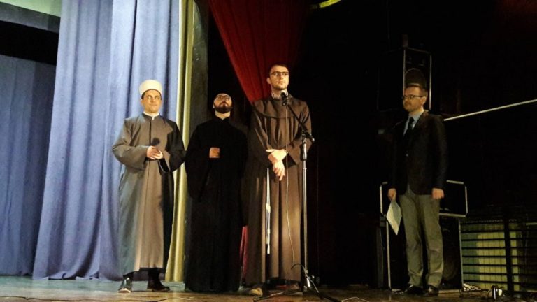 Islamski, pravoslavni i katolički hor pjevali zajedno