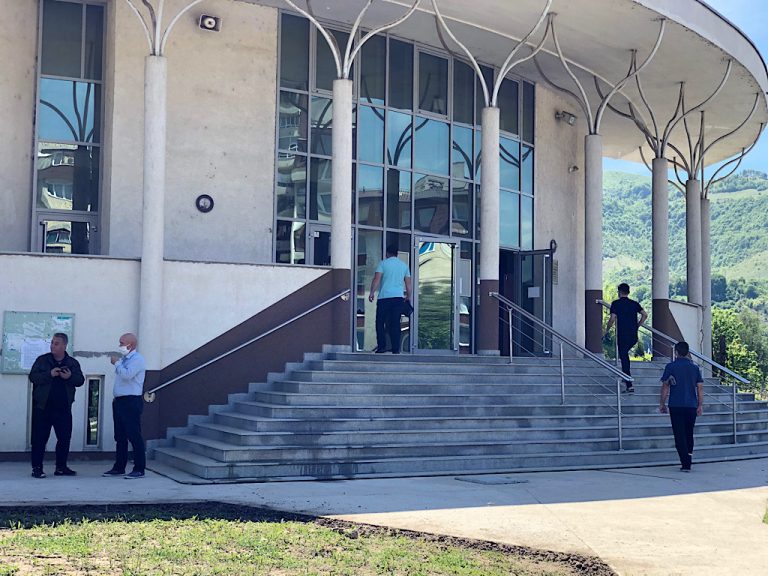 ZENICA / Vjernici s radošću došli na džuma-namaz: Nama je danas bajram