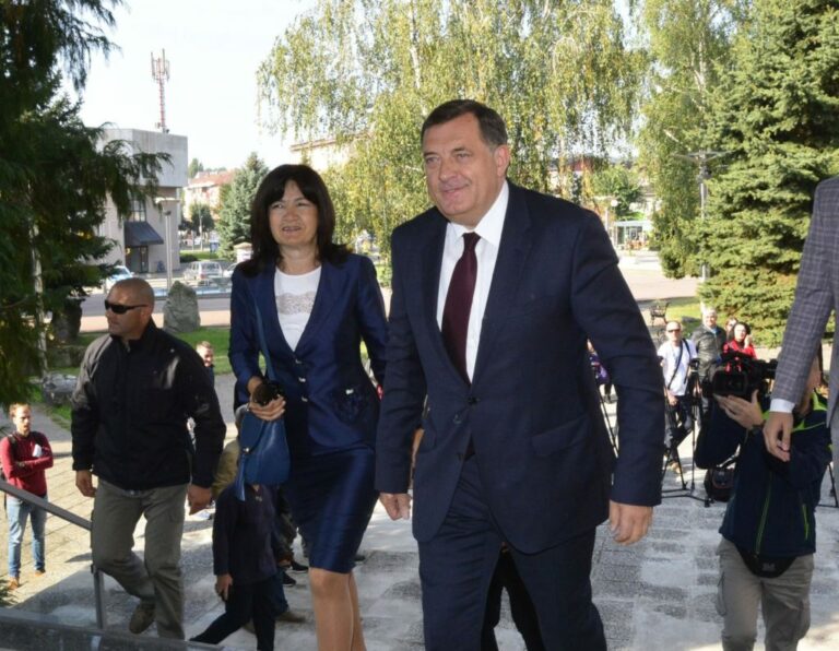 Kako izgledaju supruge bh. političara