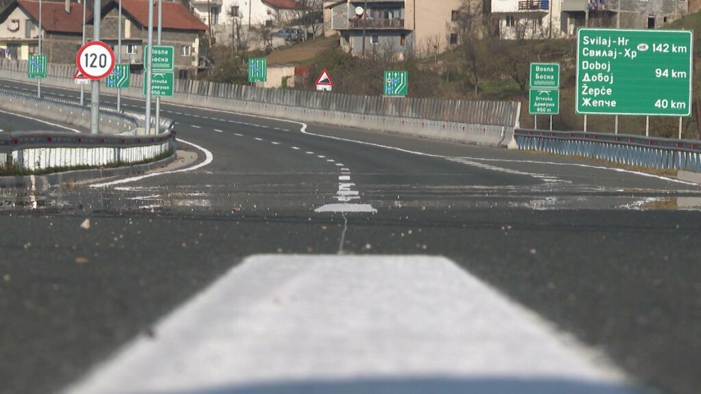 SA AUTOCESTA PREVARA PKG 19 TJD 1 20201204 185516959 mxf 00 02 16 09 Still002