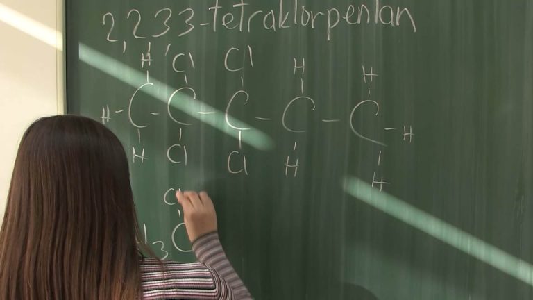 Učenica iz Tuzle svira klavir, trenira tenis i uči tri jezika: Stignem ja to sve