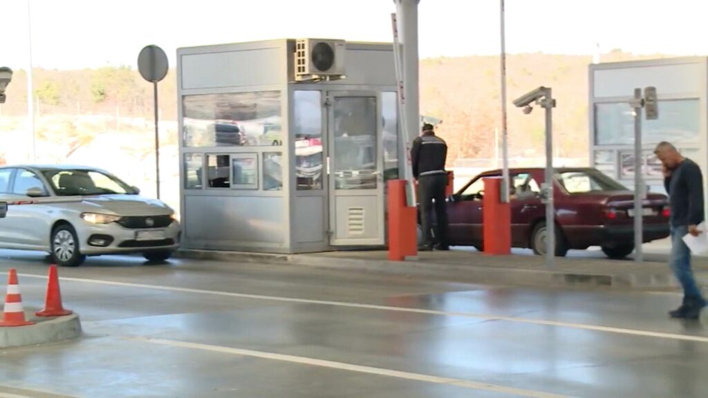 SA OTVORENA GRANICA PKG 19 TJD 1 20200912 145741889 mxf 00 00 03 08 Still001