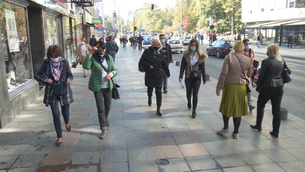 SA SETACI SA MASKE VO SLS 1 20201023 124114282 mxf 00 01 17 21 Still009