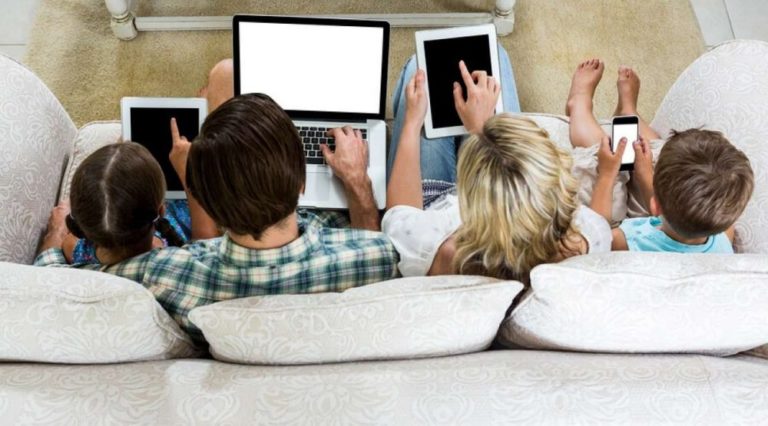 Pravila gledanja televizije i korišćenje interneta za svaki uzrast