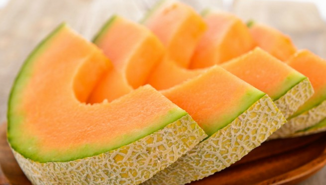 Jedite dinju za lijepu kožu