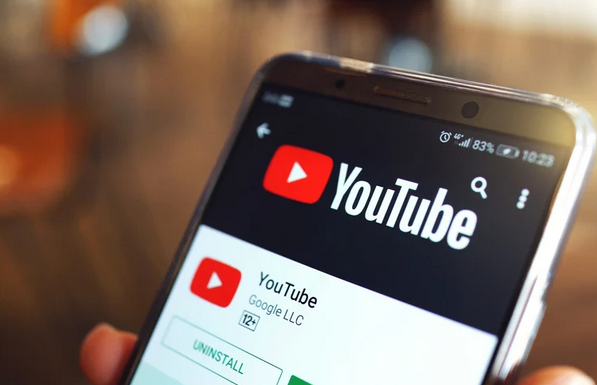 YouTube sada može prikazivati više reklama, a kreatorima ne mora ništa plaćati