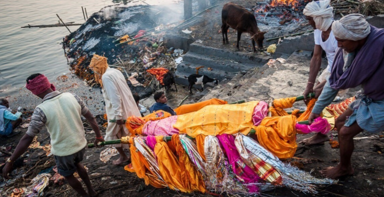 Indijac odlučio ponovno umrijeti tokom vlastitog sprovoda