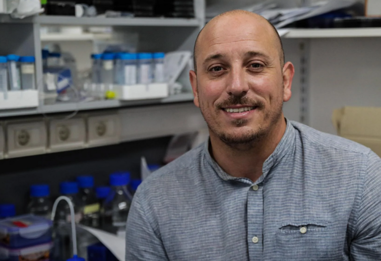 Ova zemlja ima najniži procenat smrtnosti od koronavirusa: Ključ je njihova strategija koju je osmislio najomiljeniji virolog na svijetu