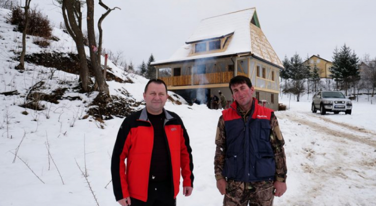 LIJEP GEST: Gazda Dragan radniku Dževadu iz Zenice napravio kuću