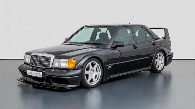 Trkač prodaje svoj Mercedes-Benz 190 E 2.5-16 Evo II
