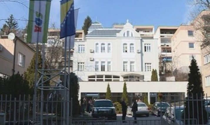 Šta nam govori predsjednik SDA: Je li Bakir Izetbegović zaposlio 105.000 ljudi u Centralu SDA?