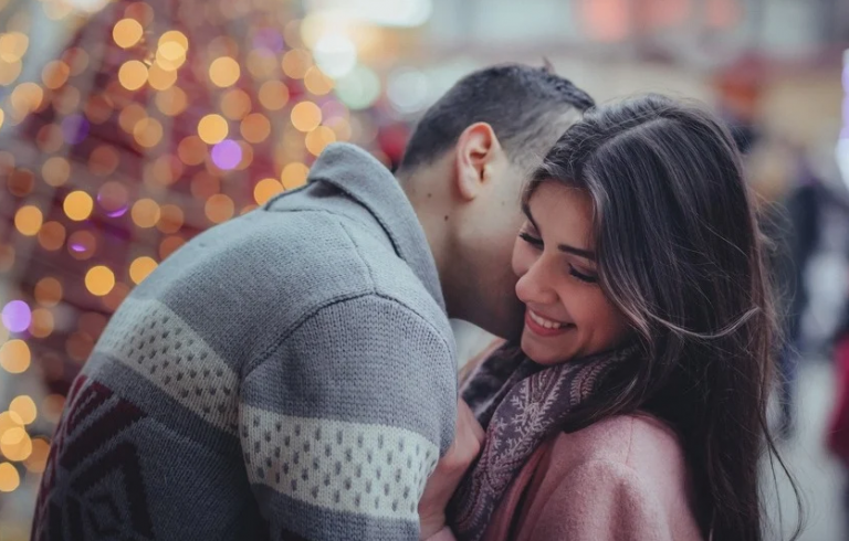 Zašto mlađe muškarce privlače starije žene? Mnogo je razloga, a jedan je najvažniji