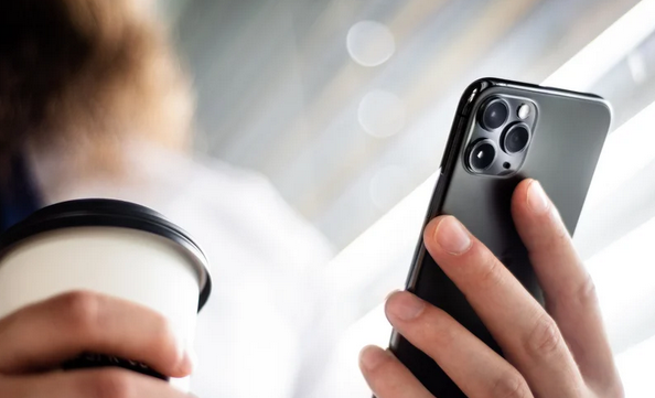 Osnovni model iPhone 12 mogao bi biti mnogo skuplji nego što kupci očekuju